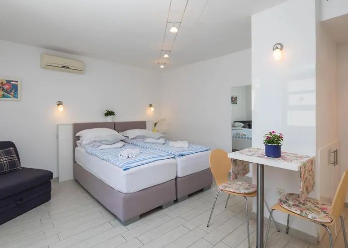 Pensionat Center 3*