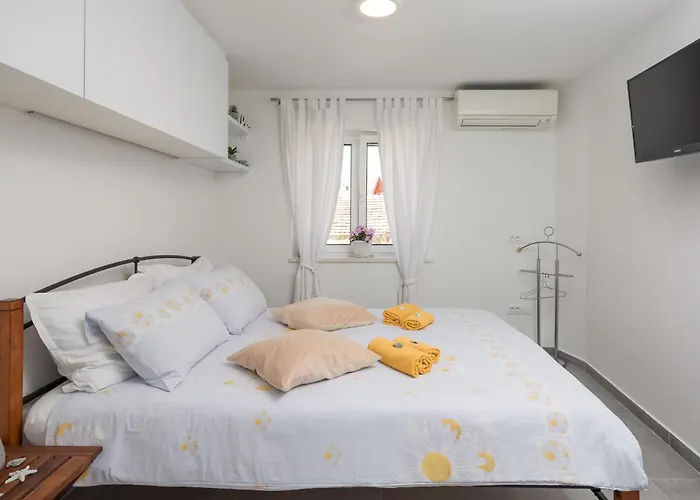 بيت ضيافة Center سبليت