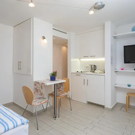 Guest house Center